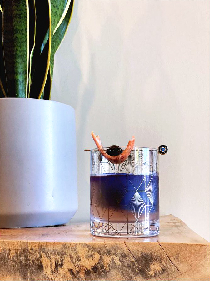 UncleVals's tweet photo. Enjoy a Val's Night Out 🍸

Uncle Val’s Restorative Gin, Luxardo Bitter Bianco, @lapivonvermouth Blanco.

Served over an Indigo Rock with a grapefruit peel and cherry garnish.

#unclevals #gin #restorative #lapivon #nightout https://t.co/OY6EWuxBTQ