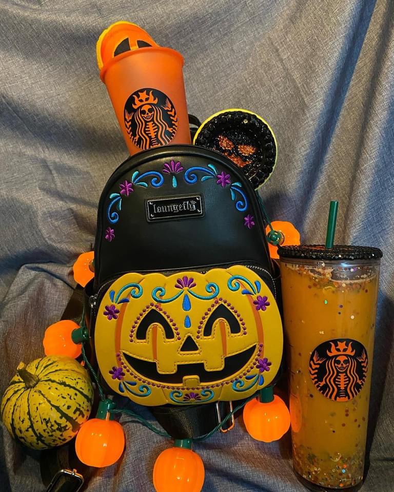 MariLizShop's tweet photo. Halloween hot cup and snow globe tumbler!! Super fun to make!! We’re so proud of how everything came out!! Thank you for this order!!

#Halloween #Loungefly #Pumpkin #PumpkinSpice #Orange #Cute #Starbucks #Tumbler #SnowGlobe #Cup #Cups #HotCup #Rhinestone #SnowGlobeTumbler https://t.co/WJxJOIZXAT