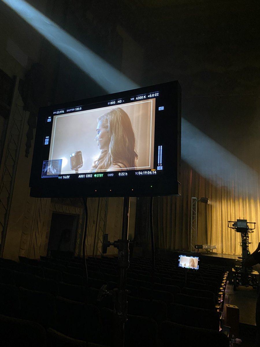 maisykay's tweet photo. What’s your favorite outfit from the #MascaraTears music video? 🎥
https://t.co/YqnNOyIAiS https://t.co/Y6vrsg7lxX