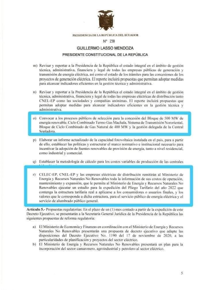 UrkuKapari's tweet photo. 🚨 #ATENCIÓN  AL PARECER TAMBIÉN PODRÍA SUBIR LA LUZ
El presidente Guillermo Lasso acaba de emitir el Decreto N° 238, el cual exige a las empresas eléctricas brindar información de sus costos de operación para elaborar el estudio para la expedición del Pliego Tarifario del 2022 . https://t.co/sJ3kZgYmKH