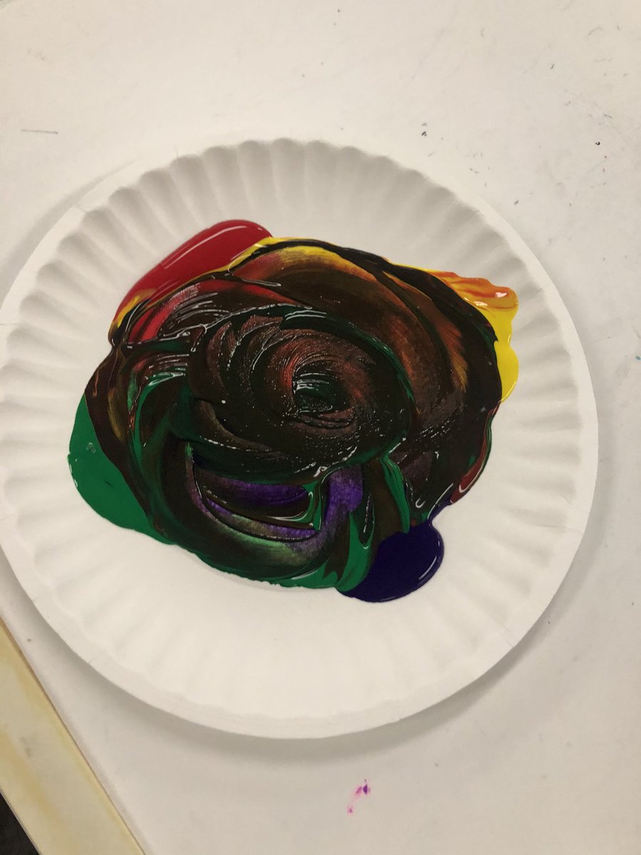 MrsFunk1's tweet photo. A little work inspired by Paul Cezanne. We started with a background displaying our knowledge of complimentary colors. Just wait till we add the apples! #paulcezanne #AppleBoy Then we just mixed all the primary colors to see what would happen. #JoysOfArt 💜@EzraElementary https://t.co/GeGAYVVjm5