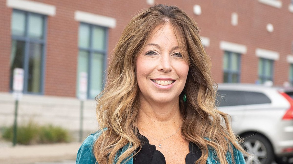 FOH Springfield (@fohspringfield) on Twitter photo CSO's President & CEO Karin Jeffers has been named a "Woman of Impact" by <a href="/BusinessWest413/">BusinessWest</a> for her work broadening access to and developing a trauma-informed culture amongst nonprofit community #behavioralhealth care in #WesternMA.
Read the full story:
businesswest.com/blog/karin-jef… CSO's President & CEO Karin Jeffers has been named a "Woman of Impact" by <a href="/BusinessWest413/">BusinessWest</a> for her work broadening access to and developing a trauma-informed culture amongst nonprofit community #behavioralhealth care in #WesternMA.
Read the full story:
businesswest.com/blog/karin-jef…
