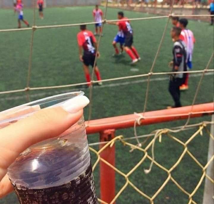 metemalaa's tweet photo. Só queria ter alguém pra ir me ver jogar https://t.co/hM5gjbyPL3