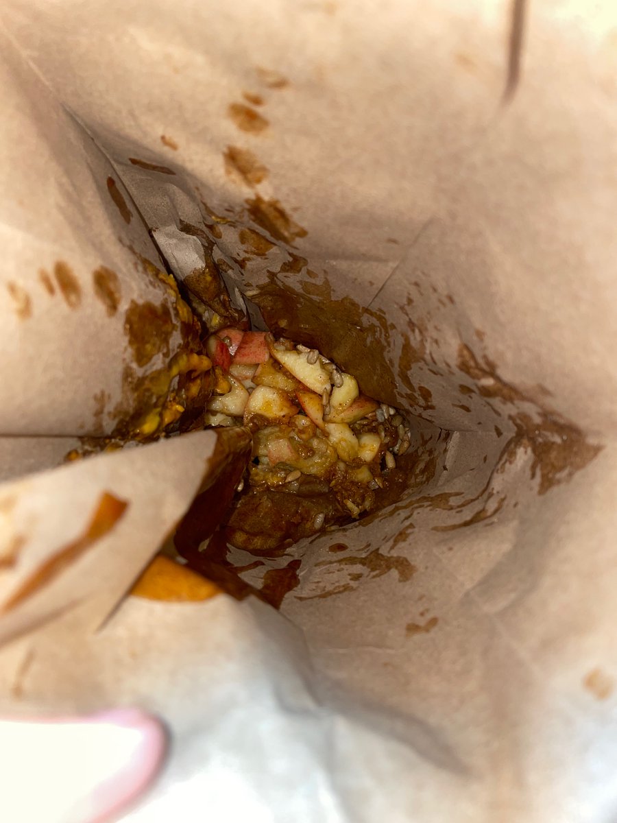FearTheNakedMan's tweet photo. @GordonRamsay Hold on I accidentally added the photo twice here is the other el soupe bag https://t.co/s2882kJyQW