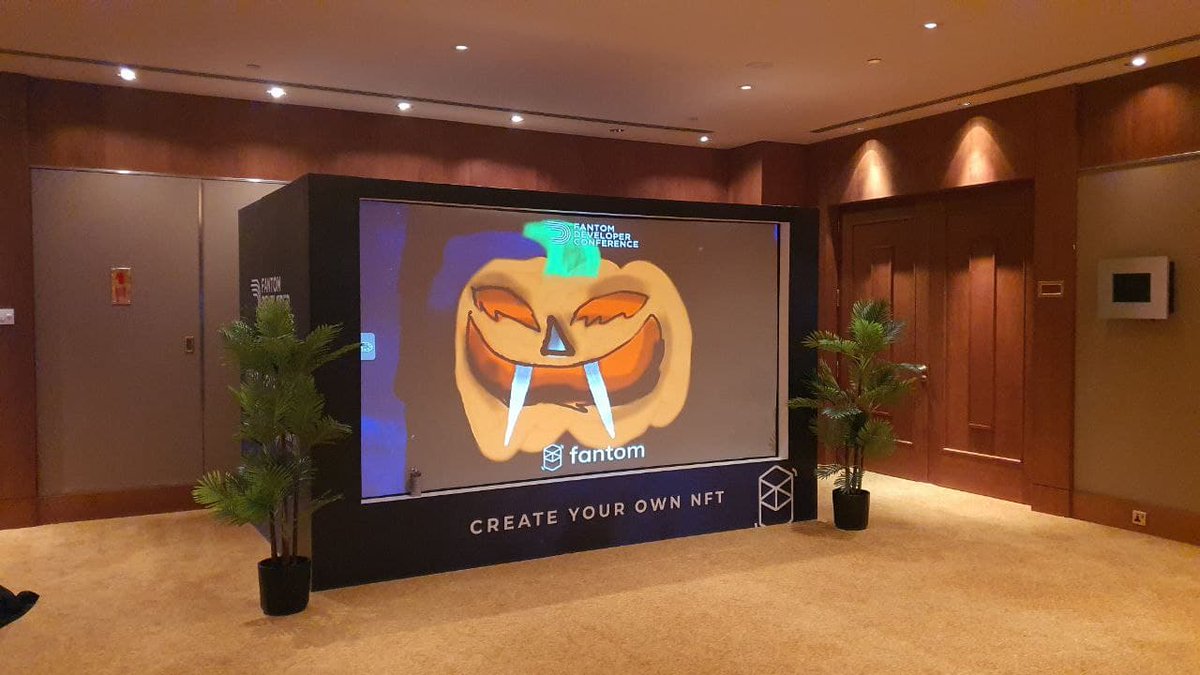 fantomdc's tweet image. The art and the artist!

Sparking brilliance at #FantomDC. 

Create. Inspire. Build.💙

@keynote_ae @FantomFDN