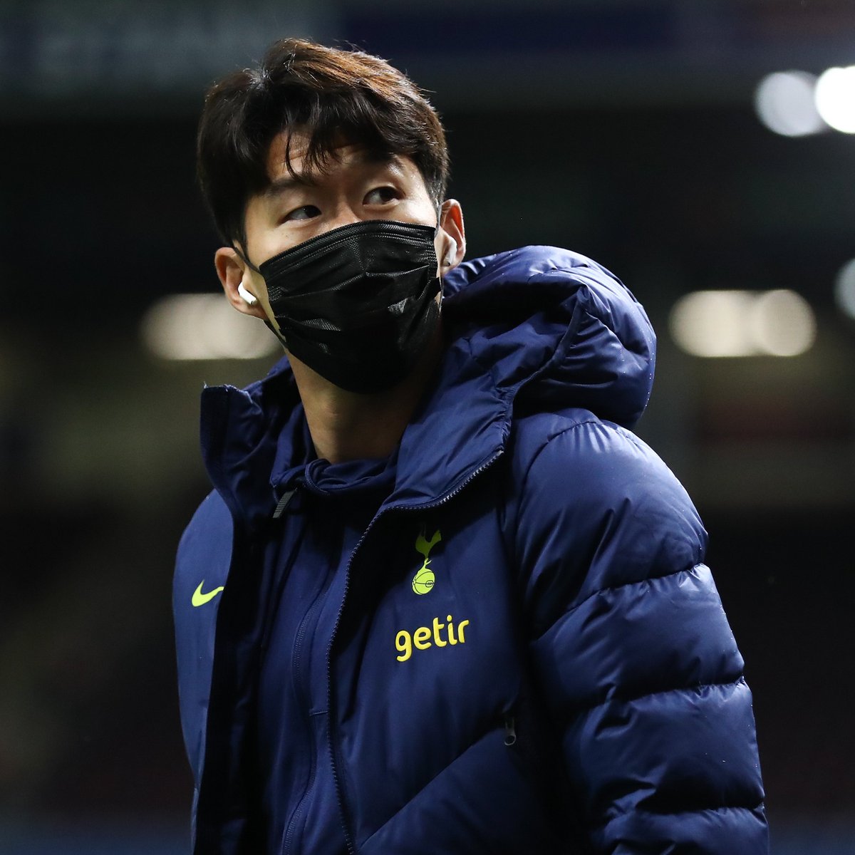 Spurs_KR's tweet photo. 손! 🙌

#THFC #COYS #토트넘 #손흥민 https://t.co/fRdzwL688t