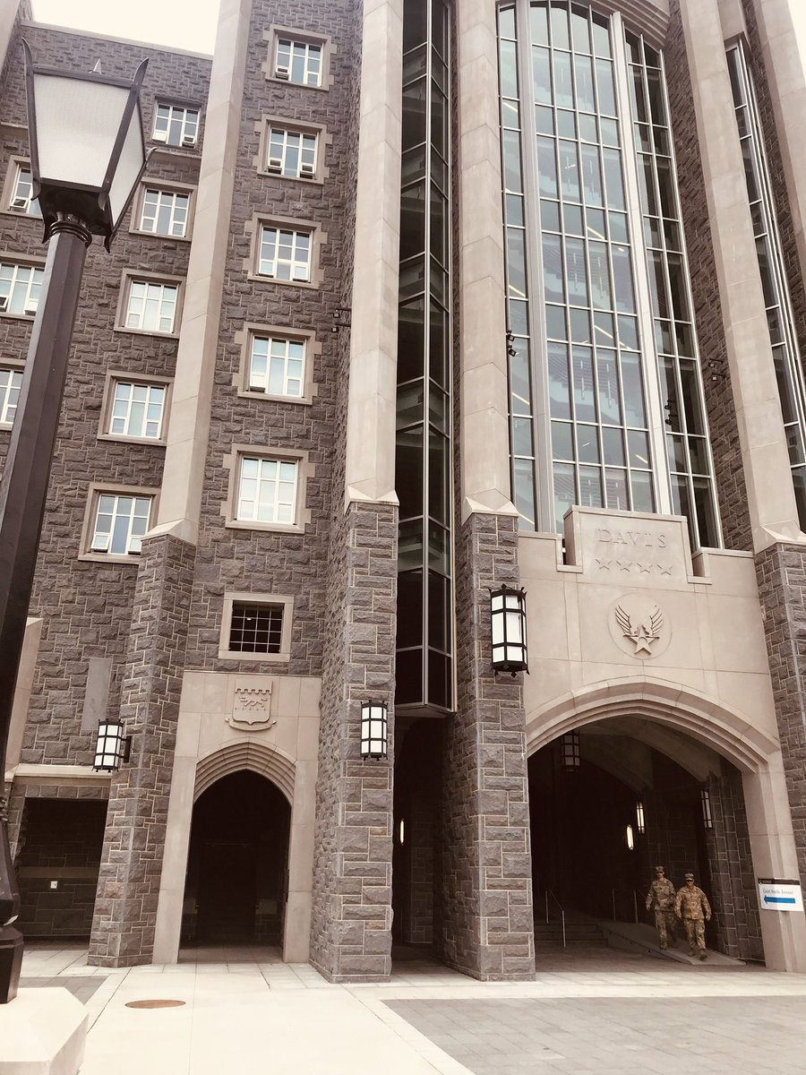 MAKI917601's tweet photo. @18CorpsPAO @usairforce @WestPoint_USMA @WestPoint_USMA Davis Barracks! @firstandproud1 https://t.co/5YasRSLcf0