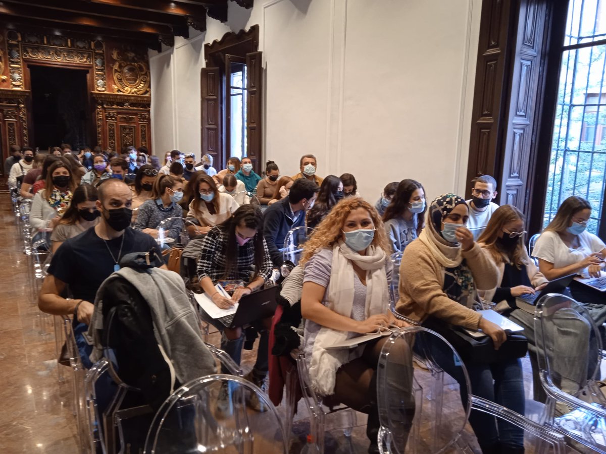 Hoy hemos recuperado la actividad presencial en nuestra sede de #Granada con una conferencia de <a href="/pjmaldonadorteg/">Pedro J. Maldonado</a>, notario de Jimena, sobre el Portal del Ciudadano.
¡Éxito de convocatoria!