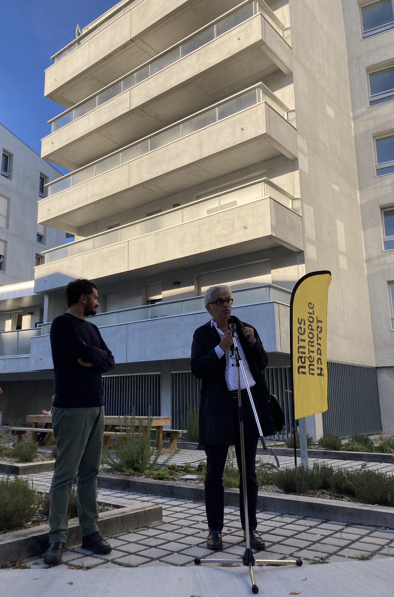 NMHabitat's tweet photo. NMH et @groupeaethica inaugurent ensemble la résidence « Armorica-MyPark », un programme #mixte accueillant près de 100 logements sur le boulevard Charles Gautier, zone en plein renouvellement urbain. La première livraison de l’office sur la ville de @SHerblain 🚩 https://t.co/LRUHIBsHEr