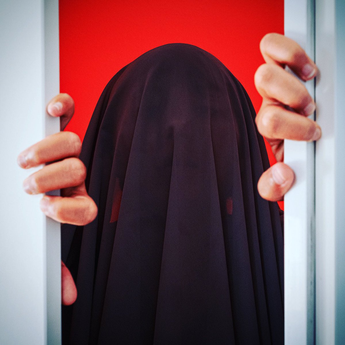 Pixelkukuk's tweet photo. „Irgendetwas ist in dieser Tiefe lebendig geworden…“

"Das Nassauer Ritual"
29. - 31. Oktober 2021
@bfbbn 

✨📸✨ Karsten Janotta
https://t.co/5YZrfGS20O

#theater #schauspiel #schauspielerin #bonn #angst #grusel #horror #artist #actor #actorslife #stage #theatre https://t.co/IsDVW72Llo