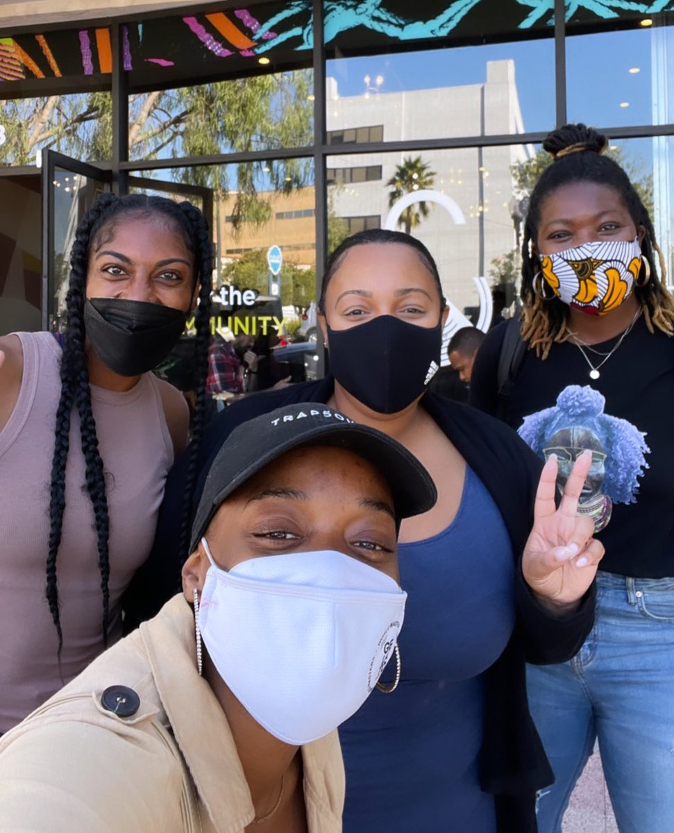 just a few black women in coffee + a black woman travel journalist 🤎☕️✈️