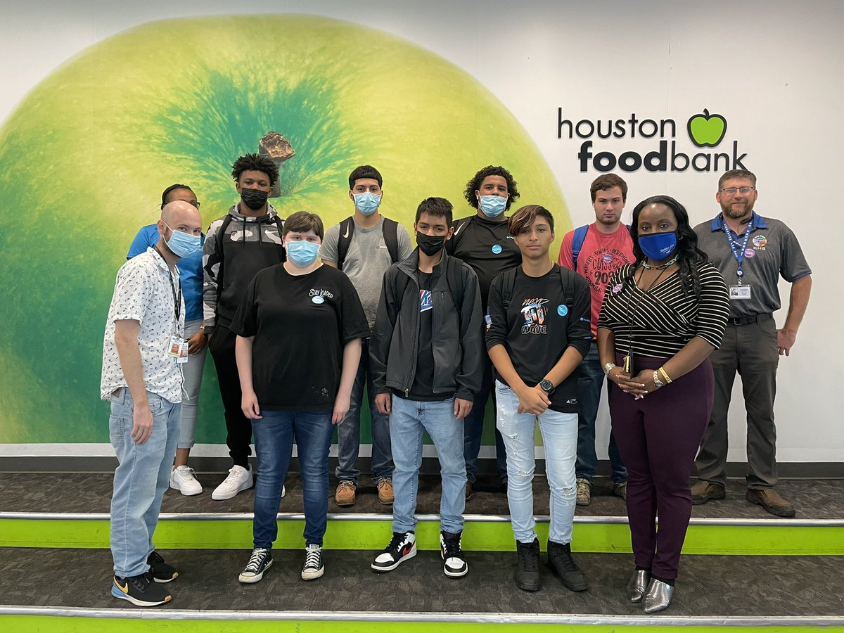 WBL_SheldonISD's tweet image. (Day 1 of 2): CTE students from #Auto &amp;amp; #AgEngineering worked in logistics, safety, forklift shadowing, &amp;amp; warehouse at @HoustonFoodBank. These skills are taught in their classes &amp;amp; today implemented in Real World setting. @KHSPanthers @SheldonISD @SheldonisdCTE #WBL #CTE #JobSkill