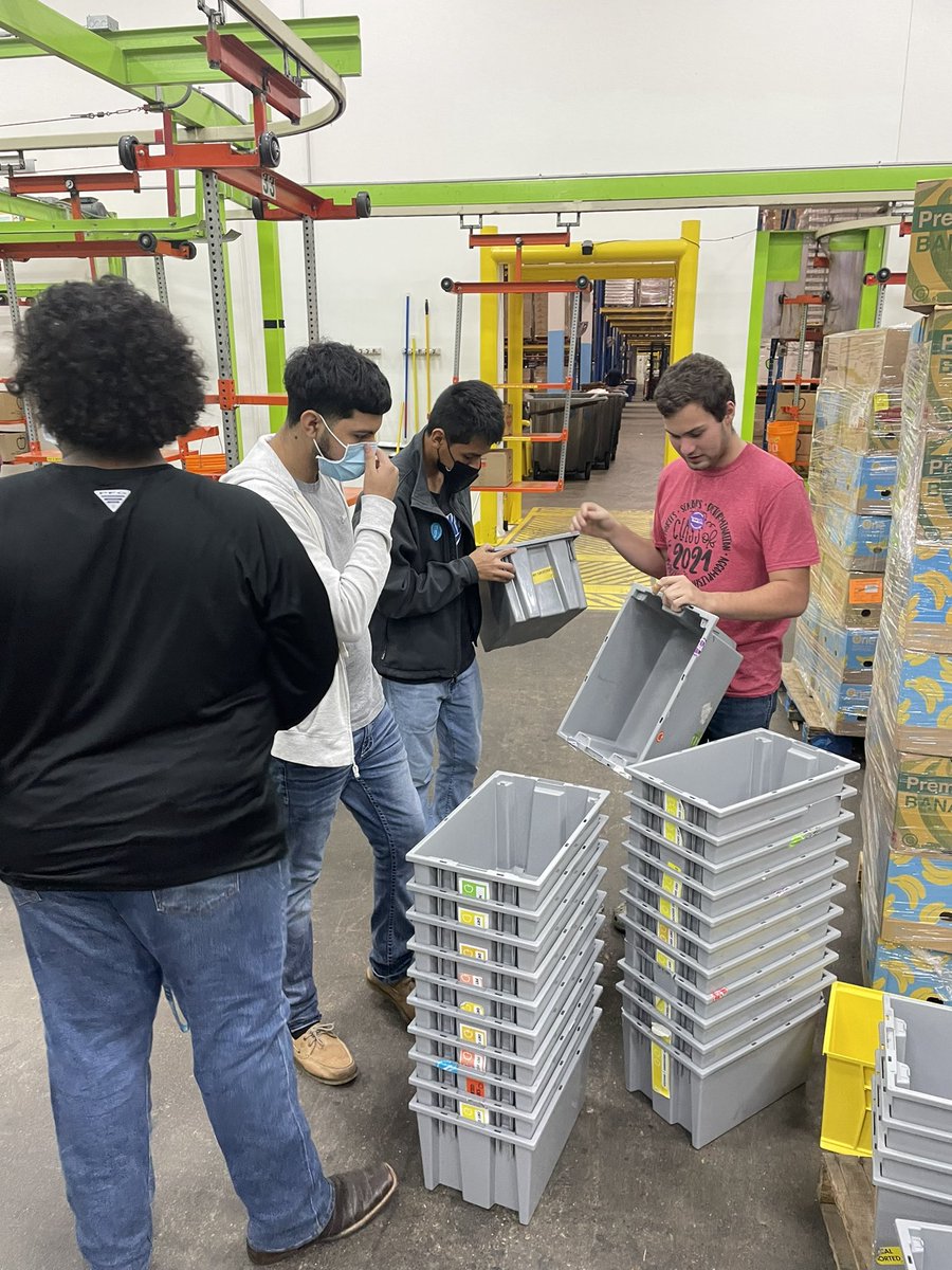 WBL_SheldonISD's tweet image. (Day 1 of 2): CTE students from #Auto &amp;amp; #AgEngineering worked in logistics, safety, forklift shadowing, &amp;amp; warehouse at @HoustonFoodBank. These skills are taught in their classes &amp;amp; today implemented in Real World setting. @KHSPanthers @SheldonISD @SheldonisdCTE #WBL #CTE #JobSkill