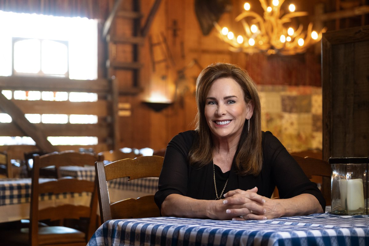 amzgstudios's tweet image. Van Eure of @AngusBarn encourages people to #CarryOn and enjoy incredible dining experiences from local restaurants in @TriangleTakeoff's Broadcast Campaign Supporting @RDUAirport 
#WhereWillYouCarryOn