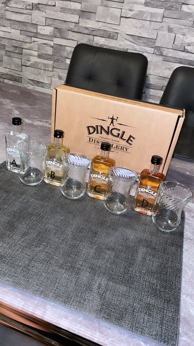 CF_93's tweet image. Looking forward to tonight 🥃@DingleWhiskey #DingleTasting @dougleddin @Graham__Coull