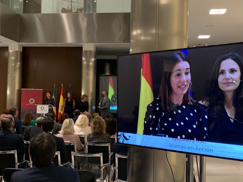 Recoge el premio en nombre de <a href="/mamasenacciones/">Mamás en Acción</a>, Majo Gimeno

💬“Me emociona este premio por lo que reivindica la necesidad de profesionalizar el tercer sector

GRACIAS”

#PremiosUPValencia