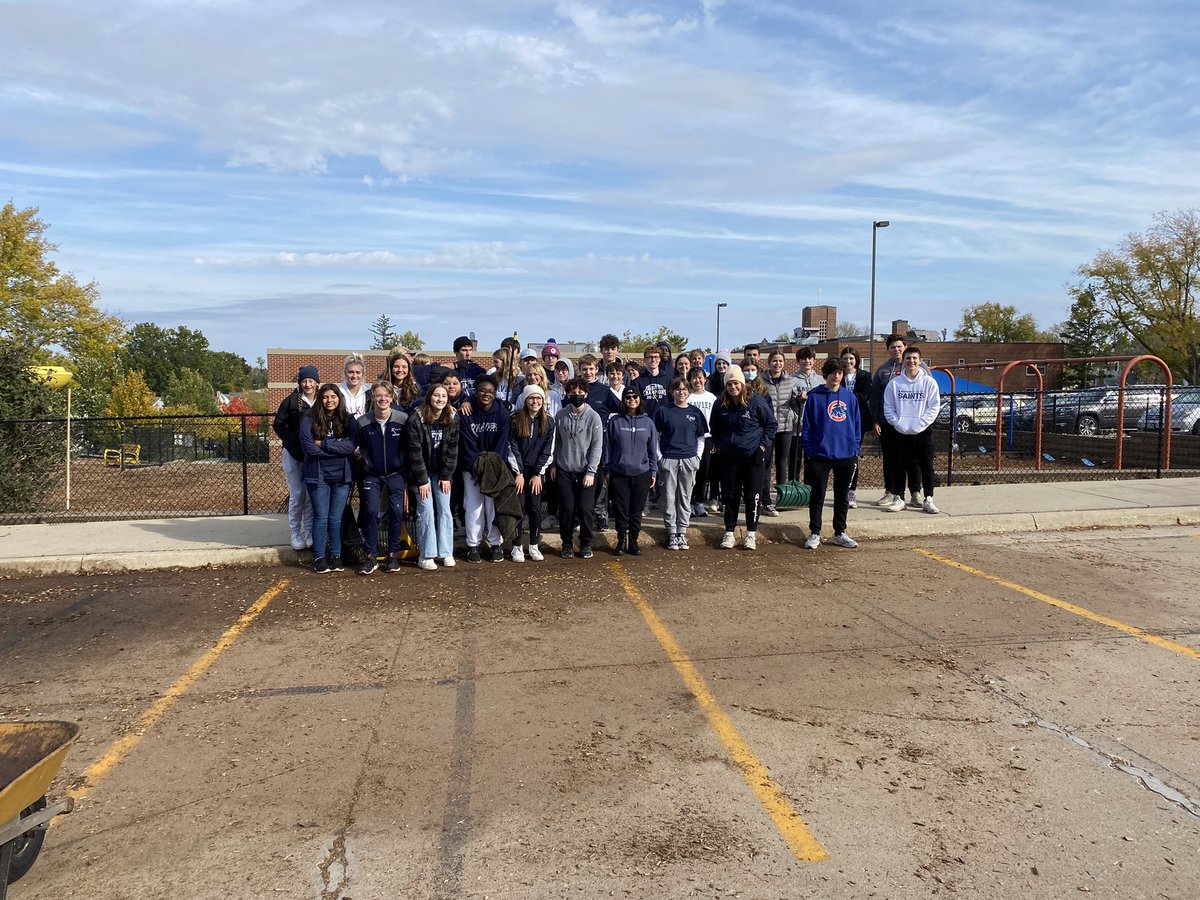 MrsMoses227's tweet photo. Juan Diego sprucing up St. Matts! The playground is looking good - Charlotte says thanks! #xavierservice https://t.co/KMo3iGmoao