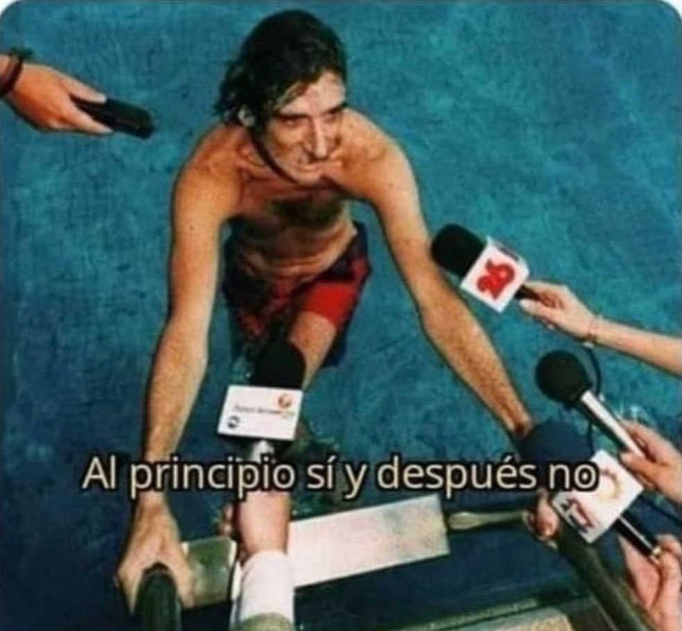 Guarromantico_'s tweet photo. Cuando te tiras a la alberca y todos te preguntan si estaba fría. https://t.co/npdpEETEBy