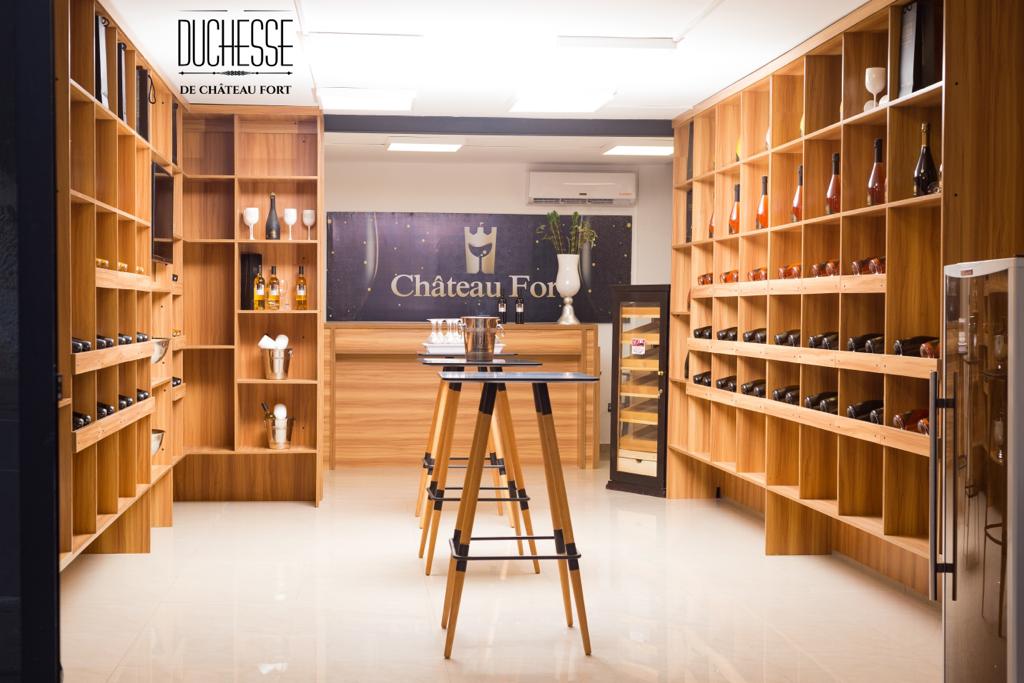 zeusreas's tweet photo. Notre store est ouvert. Faites un tour pour l'achat des produits de la marque Duchesse De Château Fort 

« La Marque de Luxe Africaine »
https://t.co/YhfG2Ww0C0

#duchessedechateaufort #makesuccessalifestyle #produitdefrance #luxe https://t.co/QzkKwu76VD