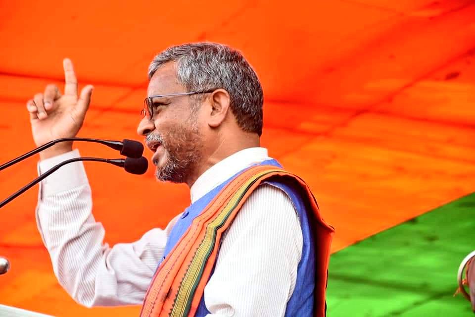 isupporthemant's tweet photo. अगर दाढ़ी बढ़ाने से कोई ज्ञानी हो जाता तो नारियल सबसे ज्यादा ज्ञानी होता।
@JmmJharkhand
@HemantSorenJMM https://t.co/BIh7aGOAKQ