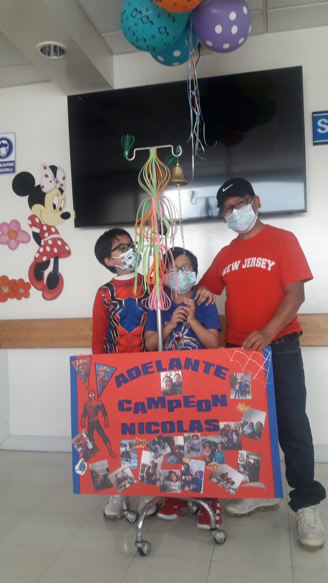 arturocaicedo32's tweet photo. Este momento, justo este momento se llama felicidad. Gracias a todos los que siempre estuvieron ahí. 🤪🤣😂
#SinCancer https://t.co/bvb07CY1R2