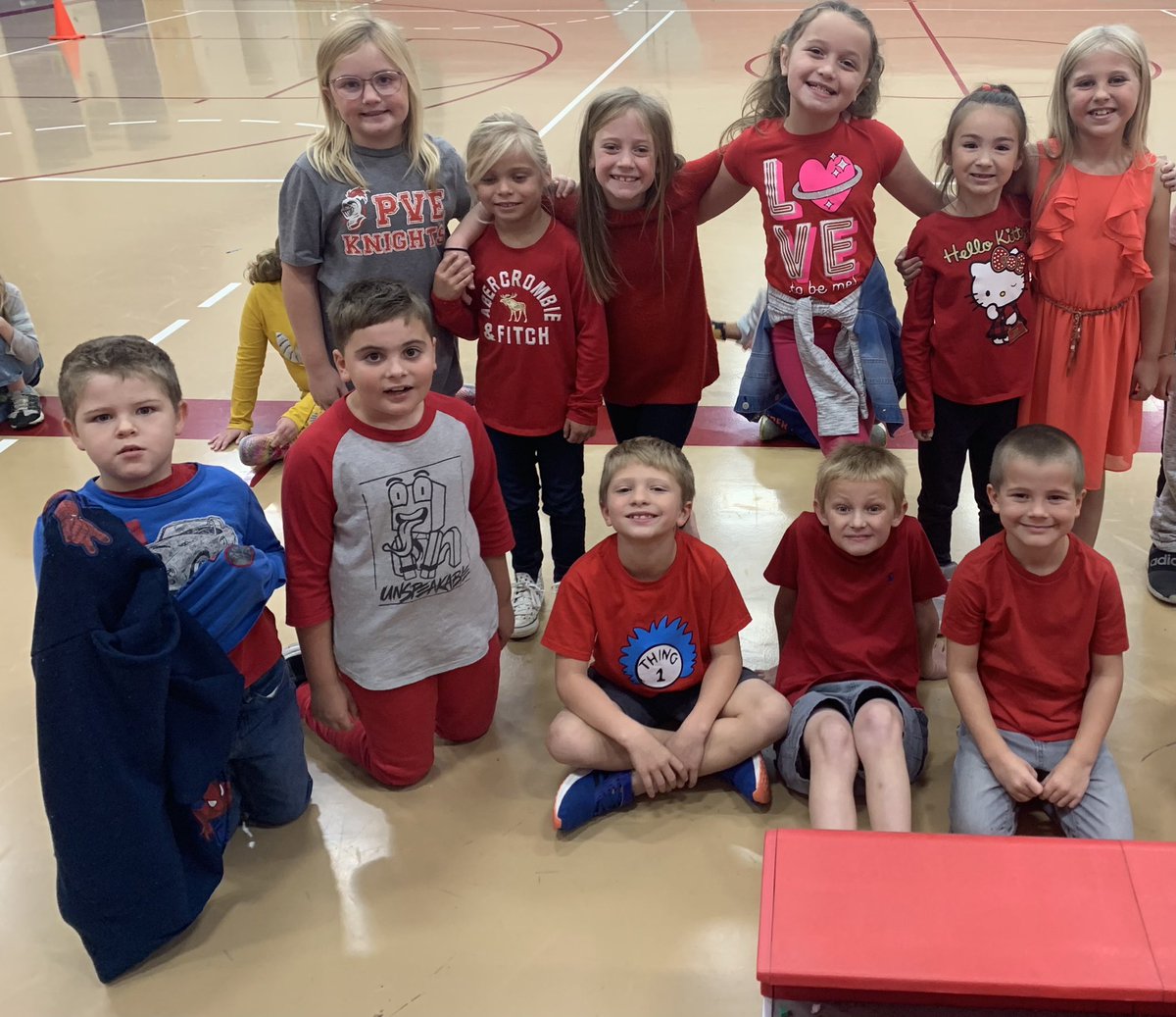 Lots of red in 2nd grade today! <a href="/ParkView_Knight/">Park View Elementary</a> #RedRibbonWeek2021 #DrugFreeLooksLikeMe