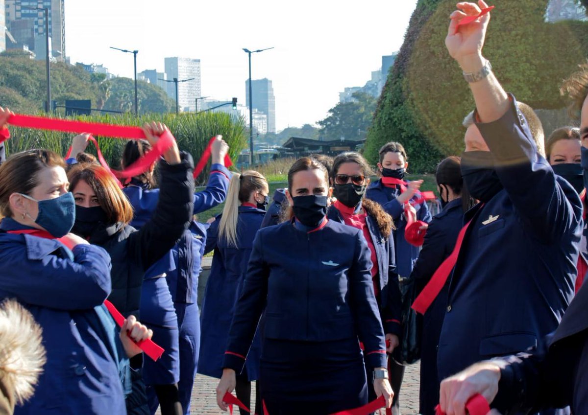 RT! <a href="/TcpsLatam/">Comunidad Tripulantes</a>: <a href="/Aero_Dato/">¡Dato Aéreo!</a> tripulantes de <a href="/LATAM_ARG/">LATAM Argentina</a> han sido reinstalados por orden judicial en sus puestos de trabajo pero la empresa no otorga tareas. Es un claro ejemplo de violencia laboral <a href="/OITnoticias/">OIT</a> <a href="/OITArgentina/">OIT Argentina</a>