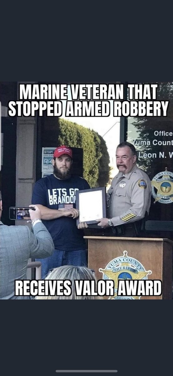 MarshallRacing_'s tweet photo. Well deserved! More Marine’s please. Plus, he has great fashion sense! 😉 https://t.co/SvssdfQ20q