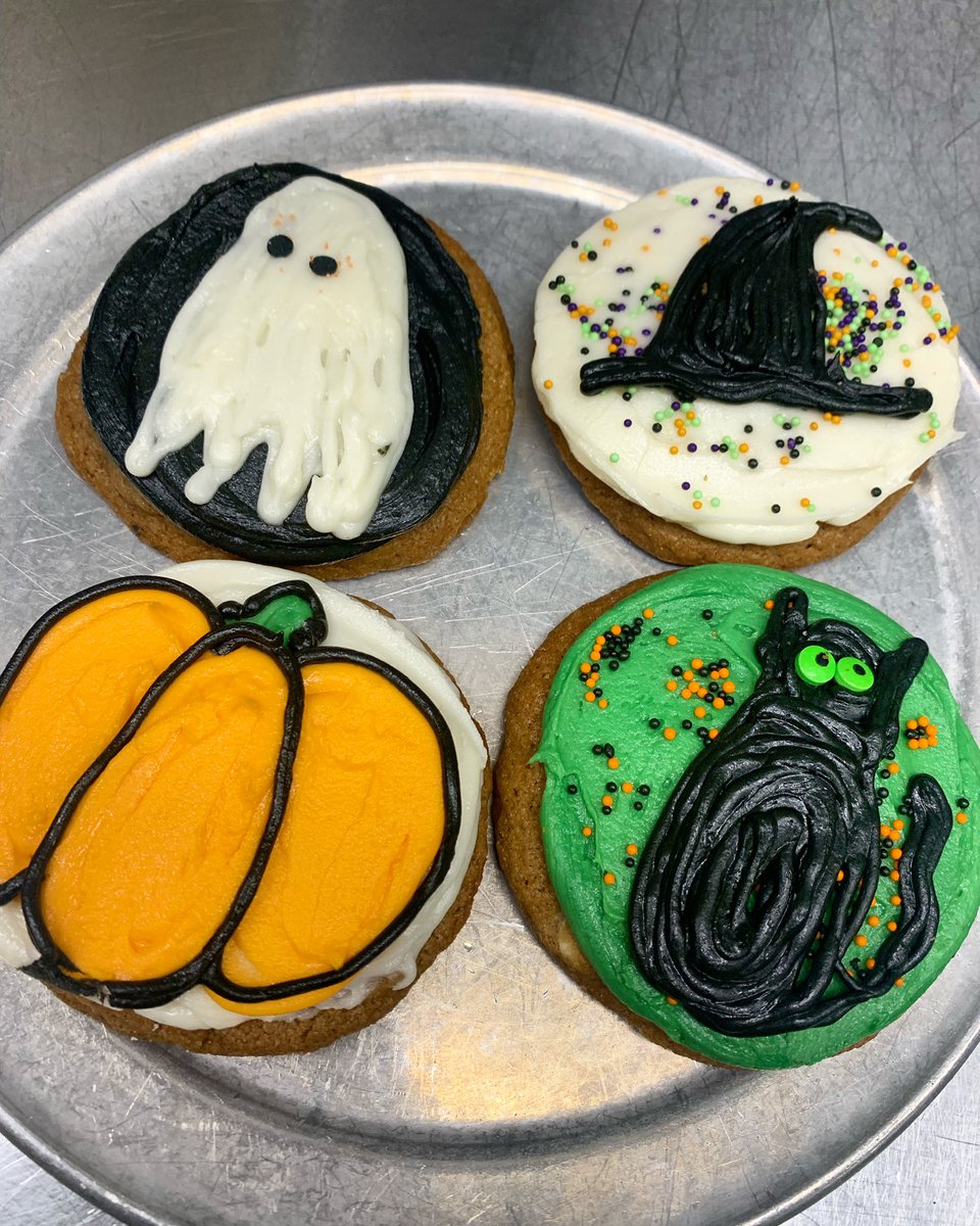 Halloweekend is SO close 🎃 Have you seen any of these spooky orphans in the orphan case lately? 👻