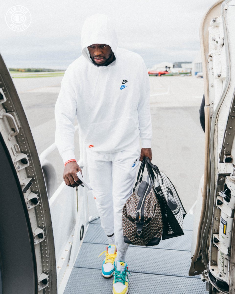 nyknicks's tweet photo. Back on road 🛫 https://t.co/o7uulFDtCS