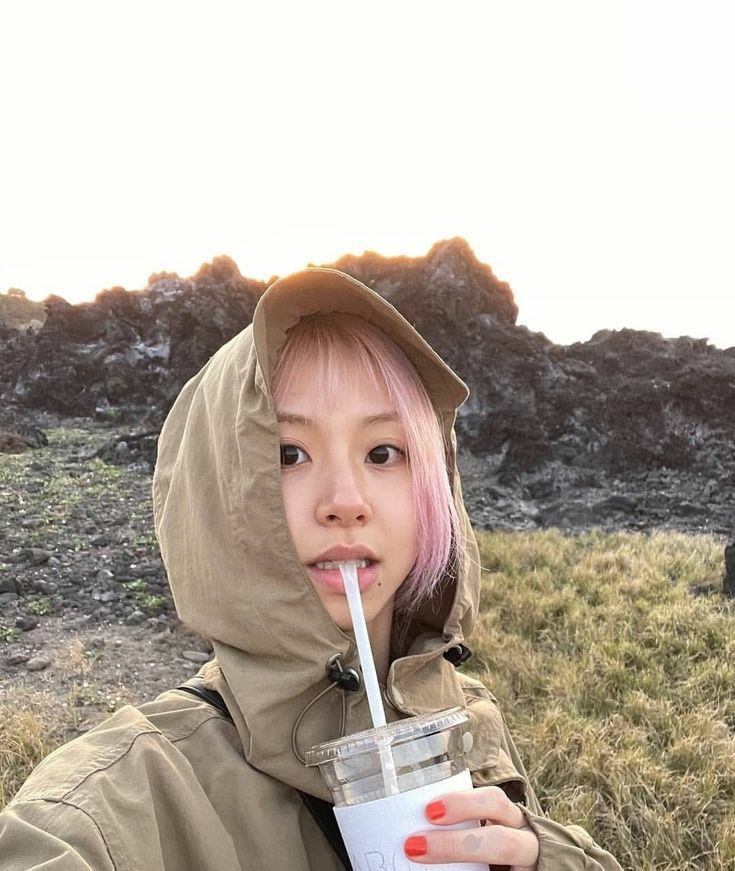 easy busy tweet media