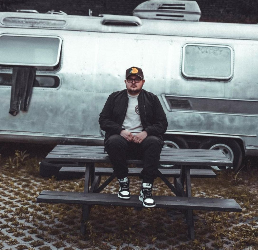 LoadingMagazine's tweet image. Ashten Ray Should Be On Your Radar By Now 

[@AshtenRay]

loadingmag.com/ashten-ray-sho…