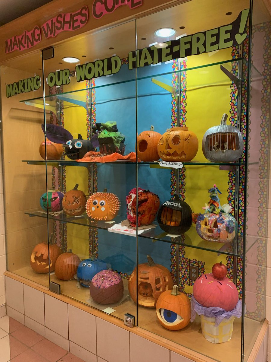 THANK YOU TO THE <a href="/POW_HWDSB/">Prince of Wales ES</a> Home &amp; School for our Pumpkin Parade! The pumpkins look amazing!!! 👏 🎃 👻 <a href="/HWDSB/">HWDSB</a>