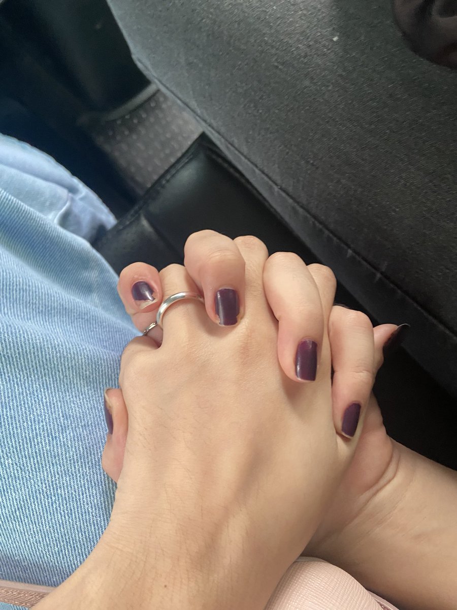 oi gente vi a off #dele 🥰 close no anel que eu ganhei