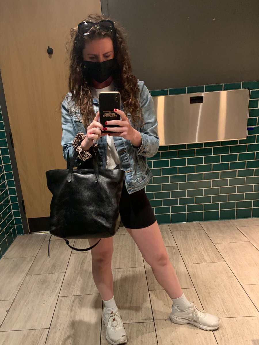 avintagenomad's tweet photo. Hi!! #FilmTwitter and #screenwritingtwitter I’ve finally made it to L.A. if you have any advice or suggestions lmk! #LAorbust #actorslife #madethejump https://t.co/3CjsBSywWM