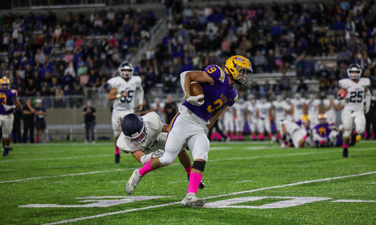 Senior Highlights (8 Games)
25 receptions 450 yards 6 TD
18 yd/rec
9 Tkl 2 Sacks 1 FF
<a href="/PrepRedzoneMN/">Prep Redzone Minnesota</a> @OliverJamesWes1 

Check out this video! hudl.com/v/2GAeyZ