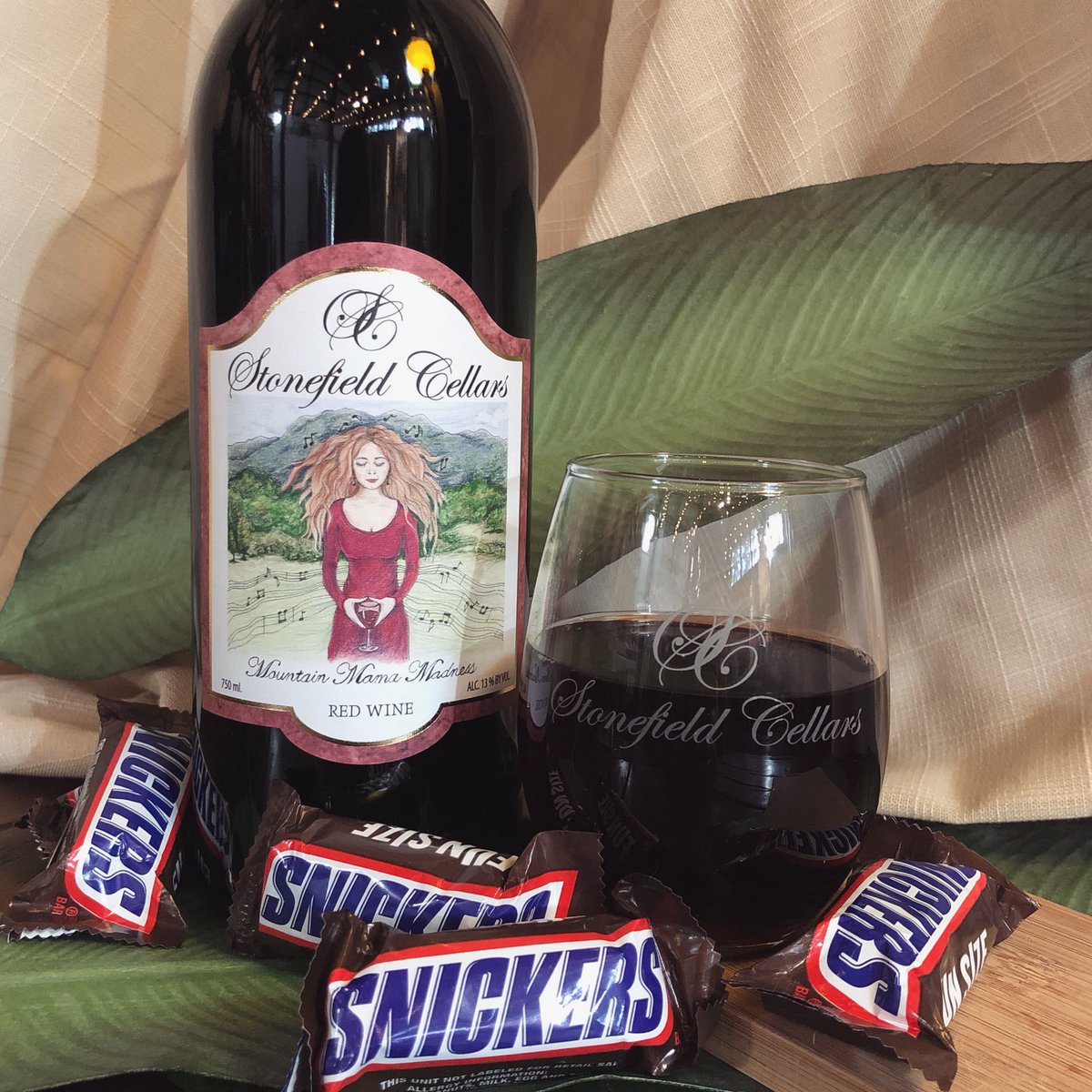 StonefieldWines's tweet photo. Get ready, Wine &amp; Candy Pairings start tomorrow!

Pairing Mountain Mama Madness Red’s lush raspberry notes with milk chocolate, peanuts and caramel makes a match made in heaven!

Reserve your Wine and Candy Pairings today at https://t.co/CC9pPPbicM while supplies last! #ncwine https://t.co/yzDbkPWndY