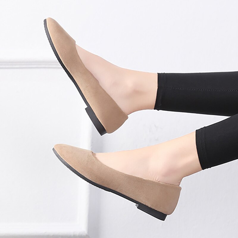 WorthMulti's tweet photo. New 2020 New Spring Shoes Women Flats Top quality Flat Shoes European Style Loafers Round Toe Casual Shoes Plus Size 7-10

https://t.co/P1YEOb0CGL https://t.co/nkKPNYil4N