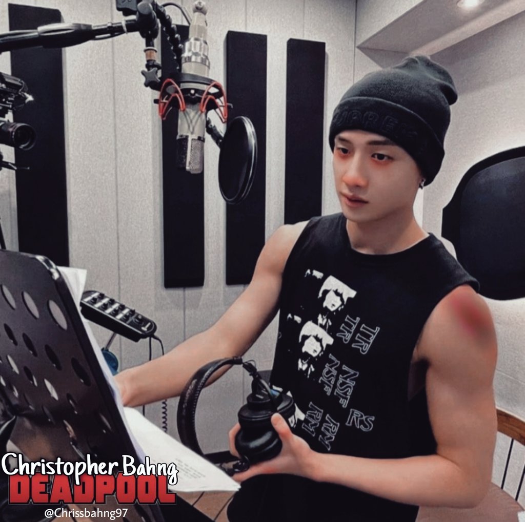 ______ ______ ______ ______ ______ ___
  ← ⚪ 𝗖𝗵𝗿𝗶𝘀𝗣𝗼𝗼𝗹                         ⠇                         
              ² ᵐⁱⁿᵘᵗᵉˢ ᵃᵍᵒ 

¸.·♩♪♫ Back to the studio ♫♪♩·.¸