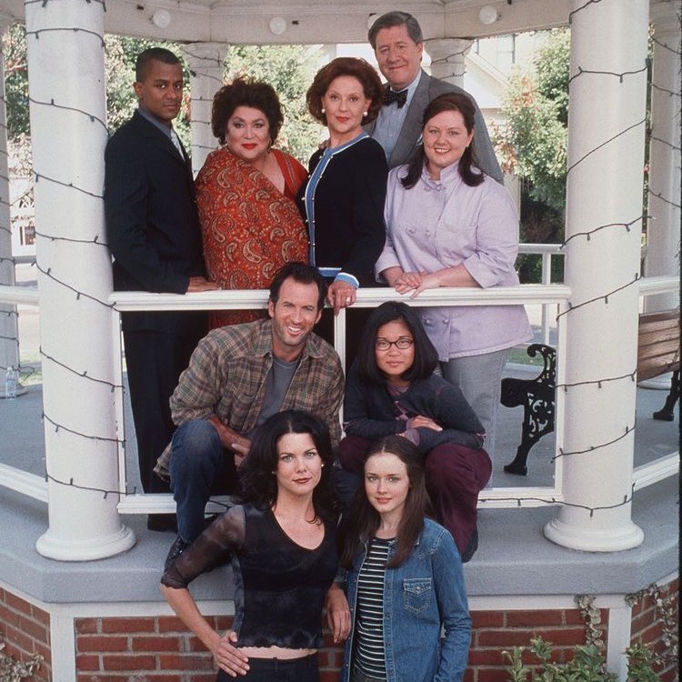 y2kglaze's tweet photo. taylor swift evermore lyrics as gilmore girls scenes; — a thread. https://t.co/LVsj75pDTC