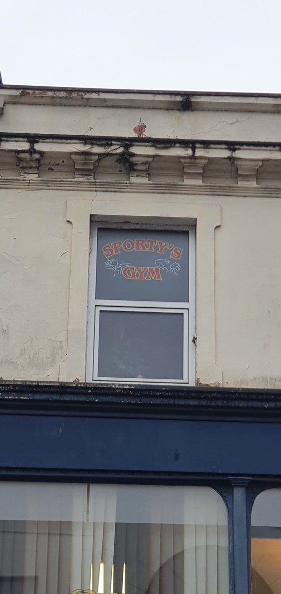 Ant_O_Brien's tweet photo. Spotted while in Kerry today..."Sporty's Gym".... situated right next to "Teeth's Dentist " &amp; "Food's Restaurant " https://t.co/FloEDNAROP