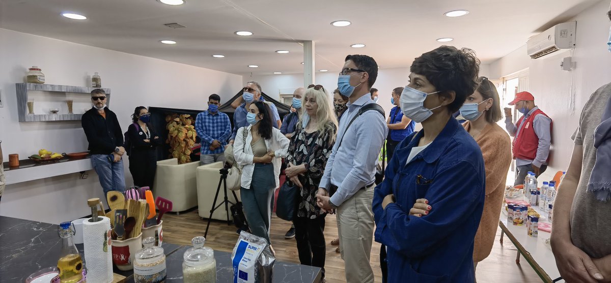 Visit of representatives of donor countries to the studio of cooking program, in <a href="/MLRSaharaui/">MEDIA LUNA ROJA #SAHARAUI 🇪🇭</a> installations
<a href="/WFP/">World Food Programme</a> <a href="/CISPorg/">CISP</a>