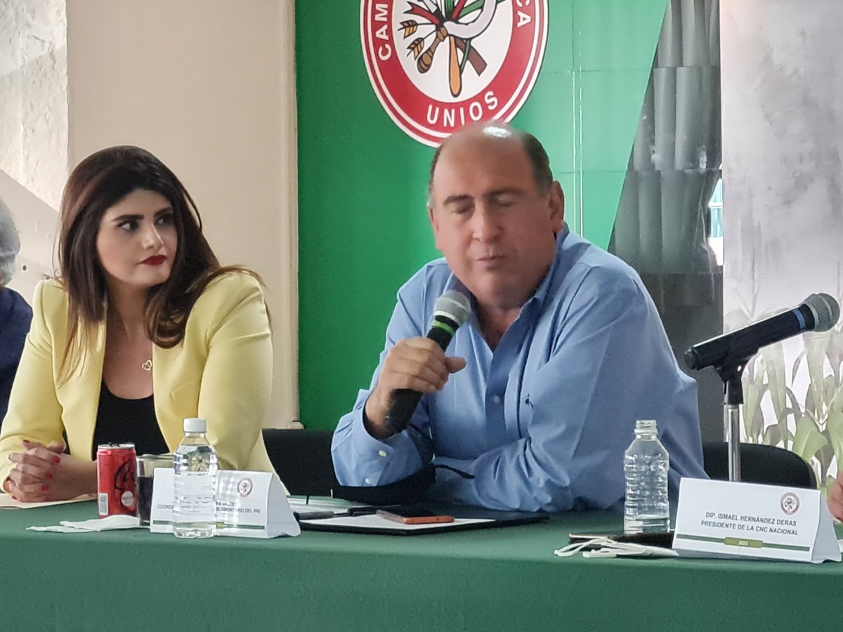 SteephenMtz's tweet photo. En reunión con Diputados Federales, buscando realizar un incremento en el presupuesto o una resignación para el sector pesquero y acuícola. Nuestro sector es uno de los pocos que ha mantenido una tendencia positiva en su desarrollo y sólo se necesita sensibilizar su importancia. https://t.co/fawohdU4mP