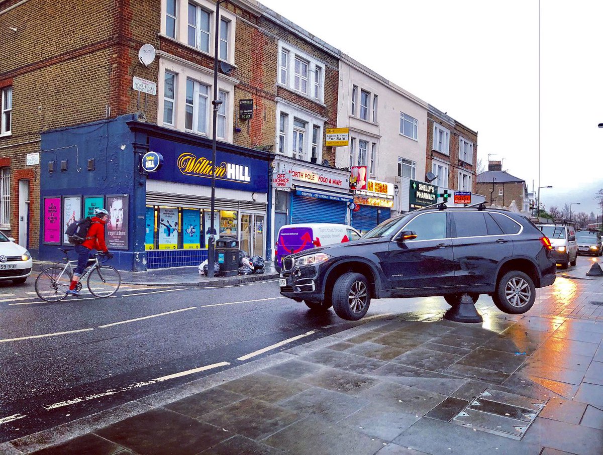 paulgardner's tweet photo. @WorldBollard @etxebediez This wasn’t funny either. Jan ‘18. Ladbroke Grove https://t.co/cbFIavMEeB