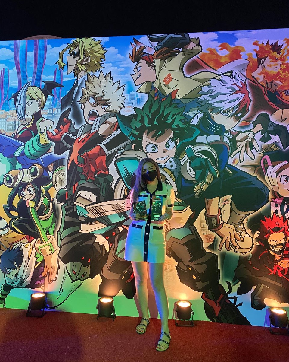 xChocoBars's tweet photo. TSUYUUU!! 🐸 Had such a fun time at the @funimation My Hero Academia movie premiere yday!! 🍿 it comes out 10/29, make sure you get your tickets now!! #FunimationPartner #MHAWHM
🎟 https://t.co/pcvMCuOK6o https://t.co/SDHtjcYmdi