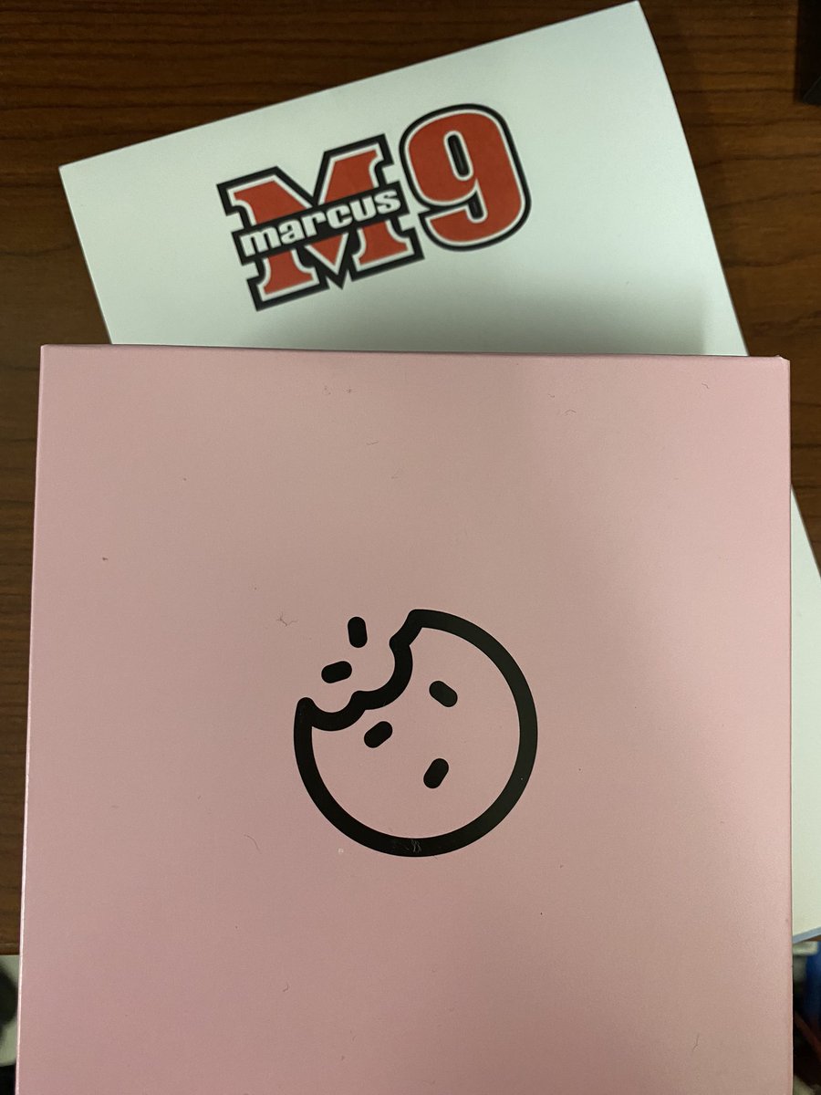 doleshalc's tweet photo. Thank you @utarlington and @CrumblCookie!! @MHS9th @SBriggsUTA #UTACOEd 👀❤️🍪 https://t.co/o0euCwNxmR
