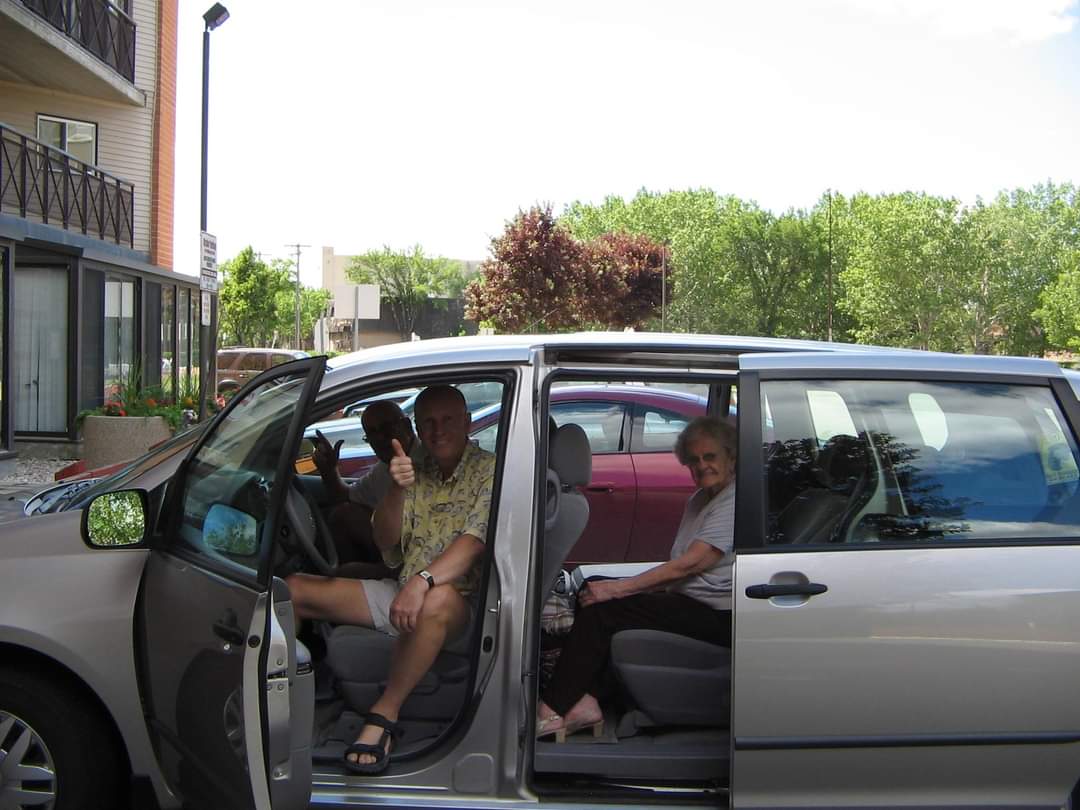BradleyTim's tweet photo. @JustAMomNamedMP Never mind 12. When they were in their nineties, I took my parents on a three week road trip and they STILL paid for everything. My father said, "Don't worry, son. We'll dip into the #BankOfDad" https://t.co/AmC8osPx1N