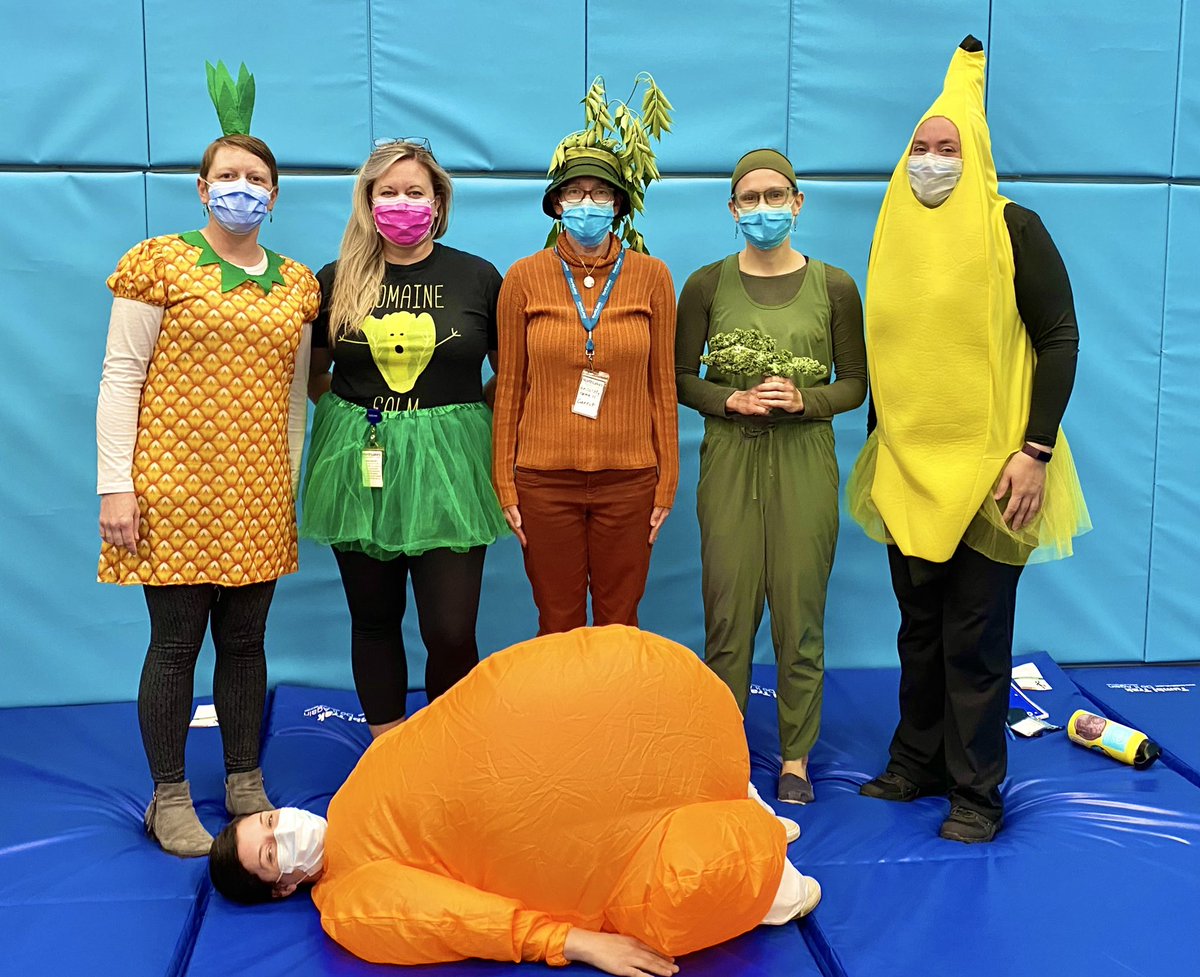 lmschick10's tweet photo. May ur stuffing be tasty
May ur Turkey be plump
May your potatoes and gravy 
Never have any lumps.
May ur yams be delicious 
And may ur pies take the prize,
And may ur lunch break with coworkers
Stay off of ur thighs. #OccupationalTherapyHalloween #TurkeyDay #TherapyAide https://t.co/SkJQ2CBKpN