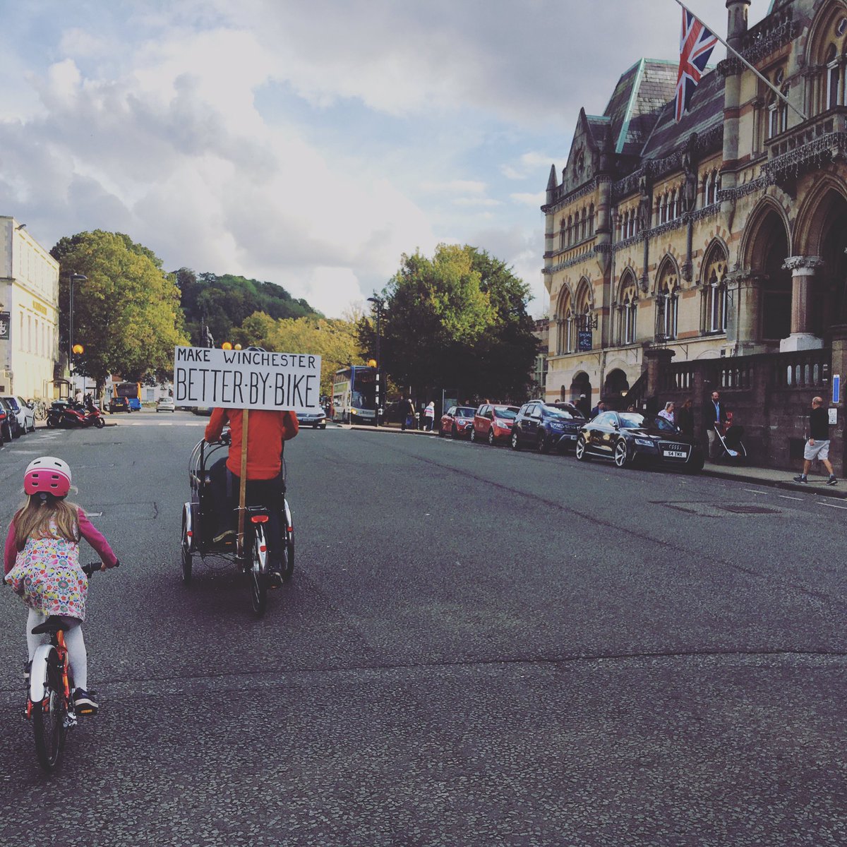 Do you want to help make Winchester better by bike? Join us on Monday 8th November at 8pm on Zoom to hear about what Cycle Winchester do and how you can get involved to help support cycling in our city. Email to register: hello@cyclewinchester.org.uk.