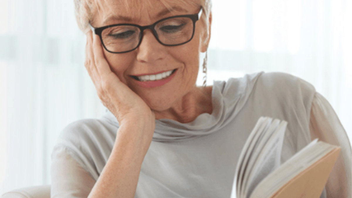 trisupremeoptic's tweet photo. #Shamir Duo - An advanced #bifocal lens combining clear vision with maximum aesthetics.
Aesthetically conceals the line separating its upper and lower vision segments, while ensuring the smoothest transition between near and far vision zones.
#ecp #optician #optometrist #eyecare https://t.co/9h24g6lHeF